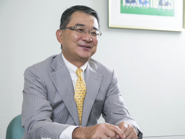 代表取締役 吉岡氏
1989年の創業以来、「理想の会社のあり方」にこだわってきた