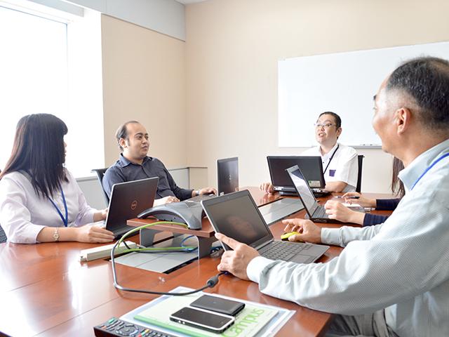 チームメンバー同士、常に研鑽する社風だ。