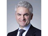 代表執行役社長<br />ビジャン・コスロシャヒ氏