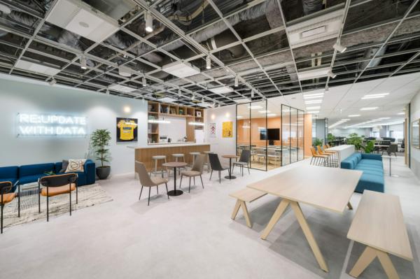 募集している求人：提案型営業【データ分析の提案営業】