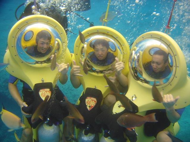 ハワイで水中スクーター