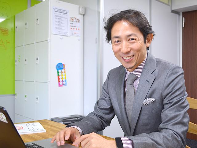 代表取締役の尾花淳氏。
半導体商社でのアカウント営業、インサイドセールスのアウトソーシング企業でのコンサルタントを経て、2013年2BCの前身となる会社を設立。