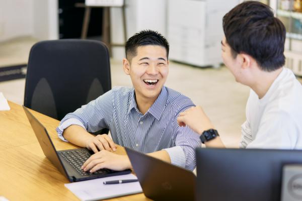 募集している求人：上場「ココナラ」グループ発の次世代SES！／還元率82%＆前職給与100％保証／プライム案件90%超／2万件のDBから選べる完全案件選択制／自社プロダクト開発への異動パスあり！