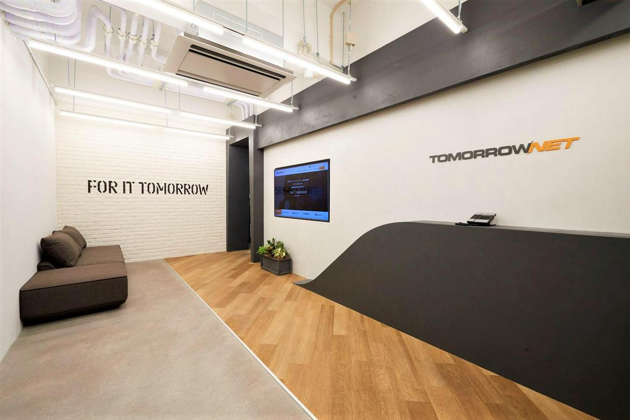 株式会社トゥモロー・ネット 求人画像1