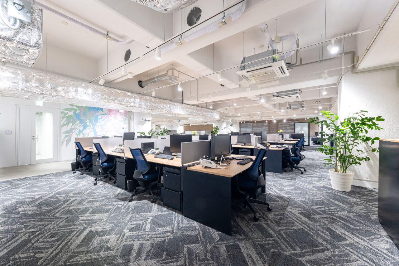 株式会社トゥモロー・ネット 求人画像1