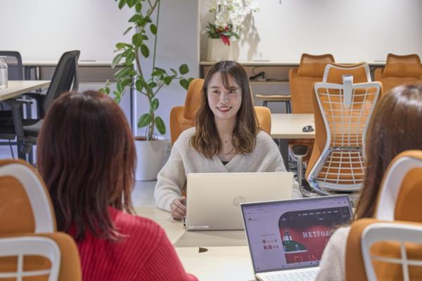 募集している求人：Webデザイナー（家具のECサイトを運営する企業です）