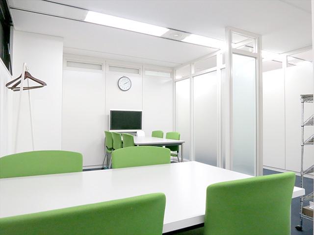 特定企業向けのコンテンツだけではない、様々な動画教育コンテンツを制作している。
また世界へも提供をするべく躍進中だ