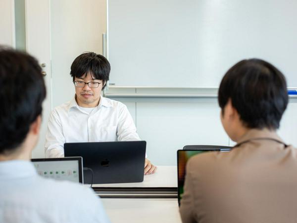 募集している求人：フロントエンドエンジニア