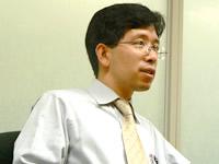 管理本部長<br />沖野夏至氏