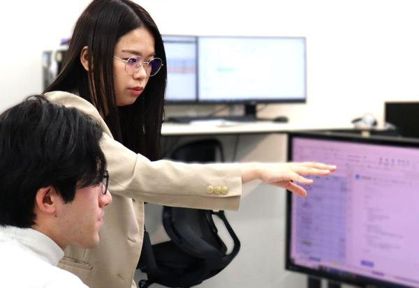 募集している求人：自社内開発100％＜業務系Webシステム＞大手企業と直接取引で派遣や常駐ナシ！