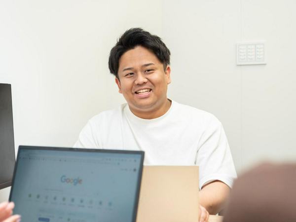 募集している求人：ECサイト運営のマーケティング戦略立案