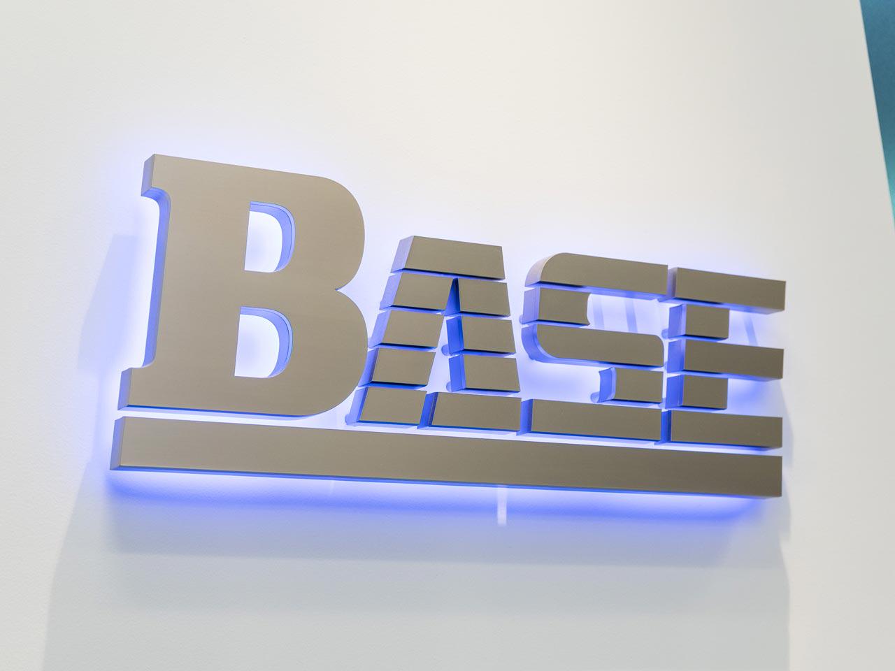 ベース株式会社 求人画像1