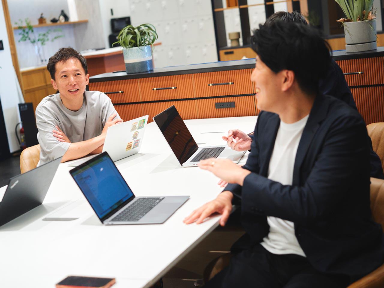 株式会社EVeM 求人画像1