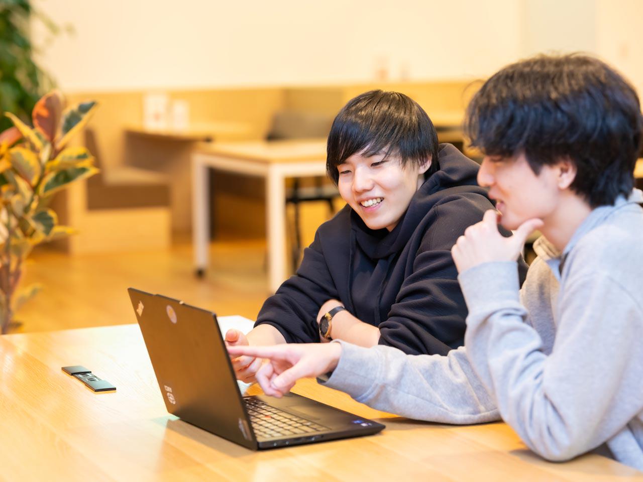 Hawkings株式会社 求人画像1