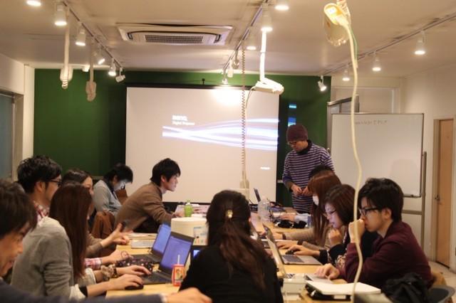 社内では外部講師を招いた勉強会等も開催されている