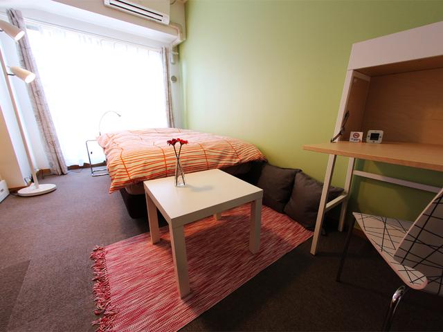 創業10周年を記念して、通常のマンスリーマンションとは異なる輸入家具でコーディネートした部屋を作成。
様々なユースに併せた商品の提案を今後も随時行っていきます。