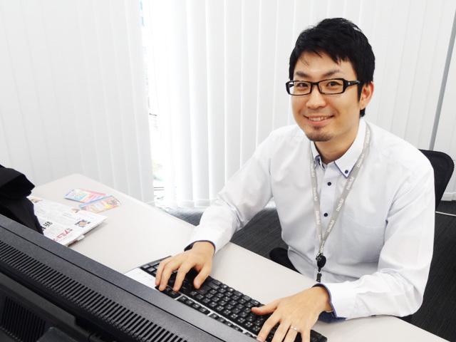 在宅勤務とオフィス勤務のハイブリッド勤務を実施中です