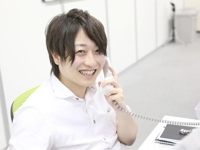 若いうちから責任のある仕事に挑戦することも可能だ。
彼は一事業を任されている責任者で、取引先企業との重要なパイプ役を担っている。