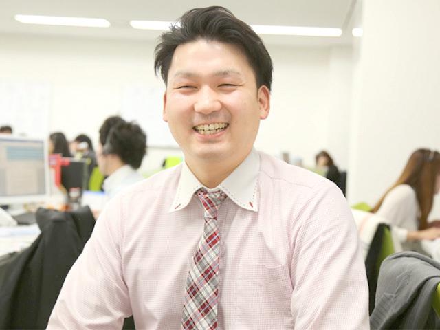 彼は創業時からのメンバーで、営業成績は常にトップを走っている。
この仕事のやりがいは「お客様のお役に立っているという実感が得られること。直接感謝して頂けるのも嬉しいです」