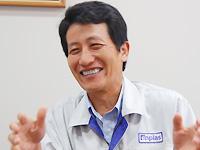 執行役員　業務管理センター長    笹倉 氏