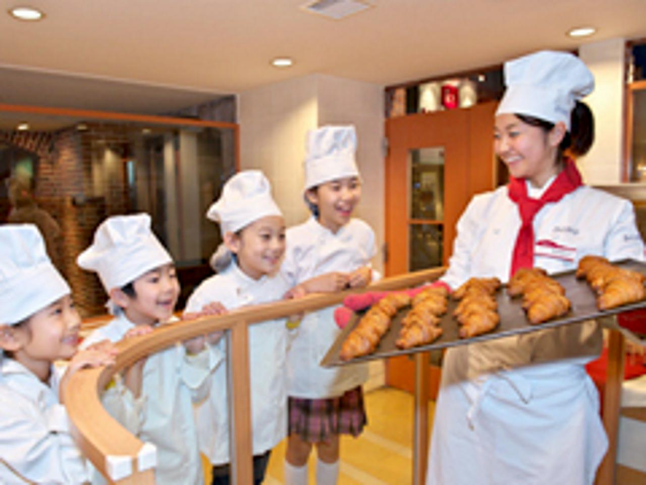 KCJ GROUP株式会社 求人画像1