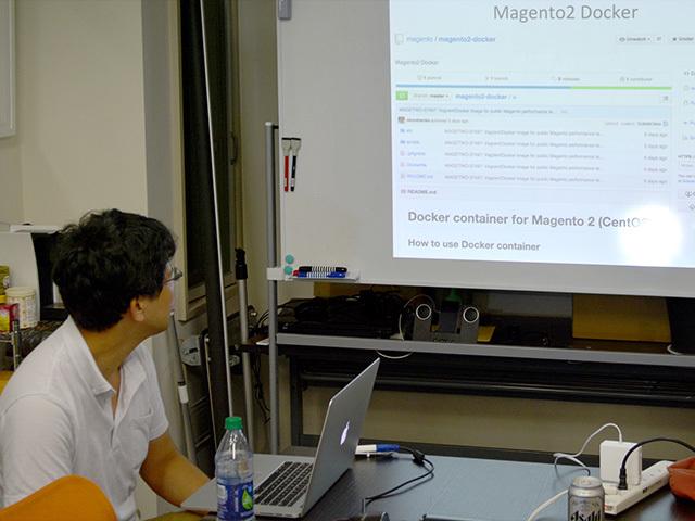 ホットな話題、Magento2について取り上げ中。