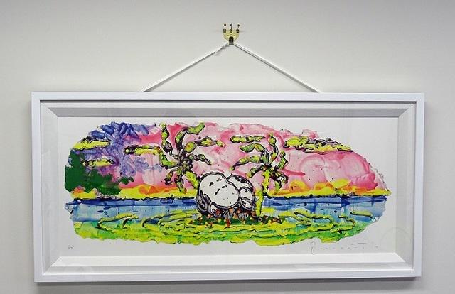 オフィスには明るい雰囲気の絵が飾られている。カウンセリングで活用されることもあるという。