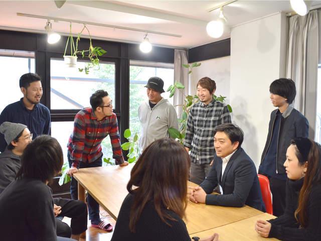 同社が求める人材は、つらい状況になった時、周囲を巻き込んで暗くなってしまうような人ではなく、逆にそんな時こそ明るくなって空気を和らげるような精神の持ち主だ。