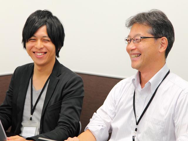 笑顔が絶えない打ち合わせ。中身は真剣そのもの。