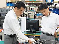 社員同士の結束は固く、<br/>「より良いモノ」を目指して日々仕事をしている