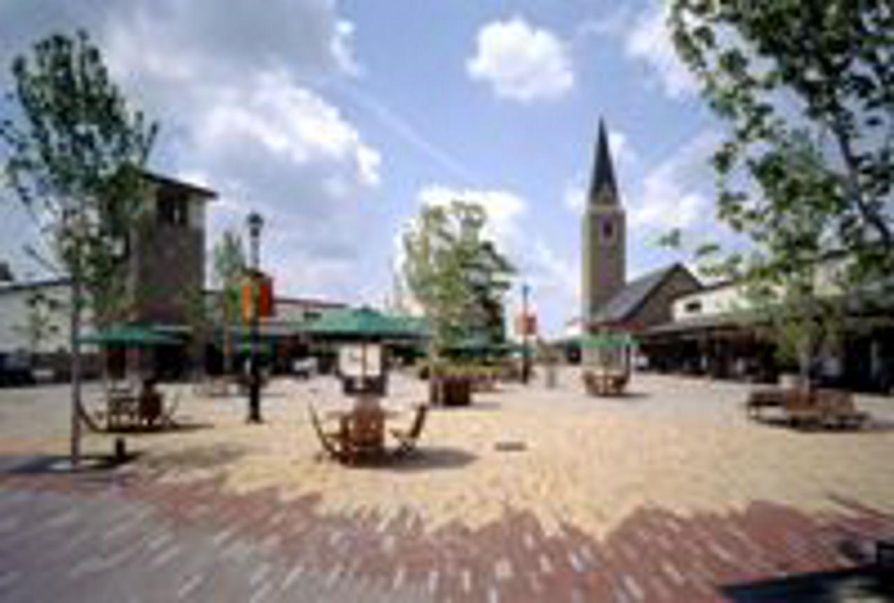 三菱地所・サイモン株式会社 求人画像1