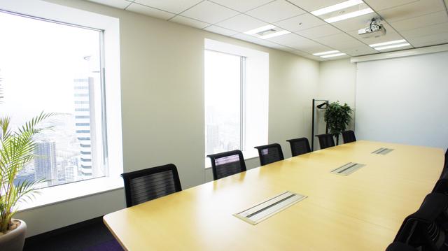 本社に6つある会議室は、すべてギリシャ神話から名付けられています。43Fからの景色は圧巻！