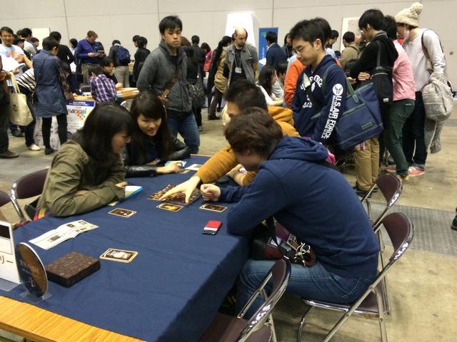 ゲームマーケットでのプレイ風景