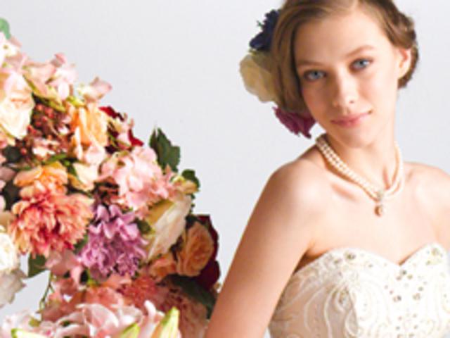 2000年に参入したウエディング事業。沖縄へ滞在型ウエディング施設を開業予定です。