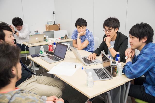 ポジションや年齢にかかわらずサービス向上のための意見は大歓迎。Officeのど真ん中で議論が交わされる事も。
コミュニケーションも活発で、すぐに馴染める環境だ。