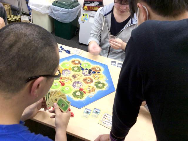 社内にボードゲームもあり、ヨコの交流にも活用！