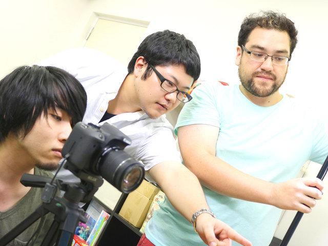 動画クリエイター、映像ディレクター、学生のインターン等、少数精鋭の体制を取っている。