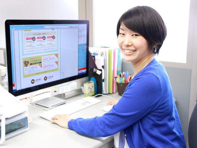制作部長 兼 EC事業部店長　前川氏
2015年10月に中途採用で入社。
グラフィックデザインを10年以上経験した上で、WEBデザイン・商品開発に携わっている。