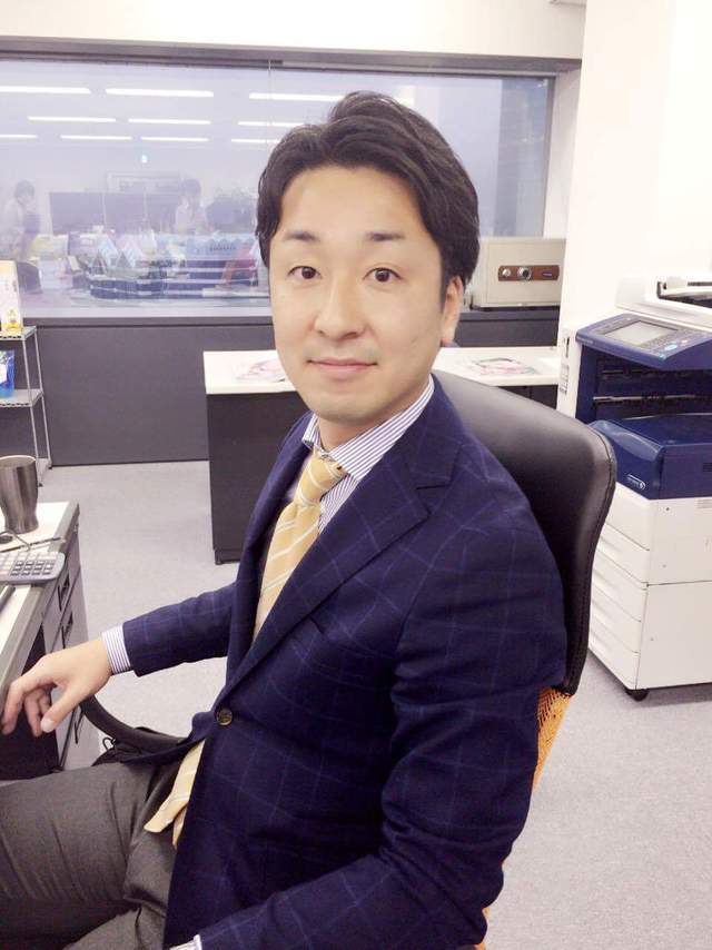 販売・経営企画部門の統括責任者でもある今井健二郎氏。採用面接も直接手がける。