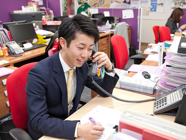 しっかりとクライアントに向き合い、ヒアリングを行うことで人材をマッチングさせる。クライアントとクリエイターの出会いの場を提供している。