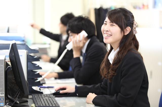 部署の枠を超え積極的にコミュニケーションを図り、業務を円滑に進めています。