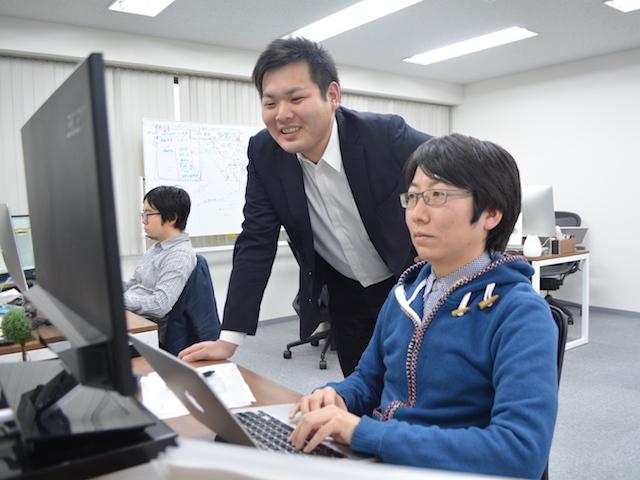 代表の大久保氏を含めて６名で成り立つ少数気鋭の技術者集団。経営陣との距離が近いの同社の魅力の1つだ。