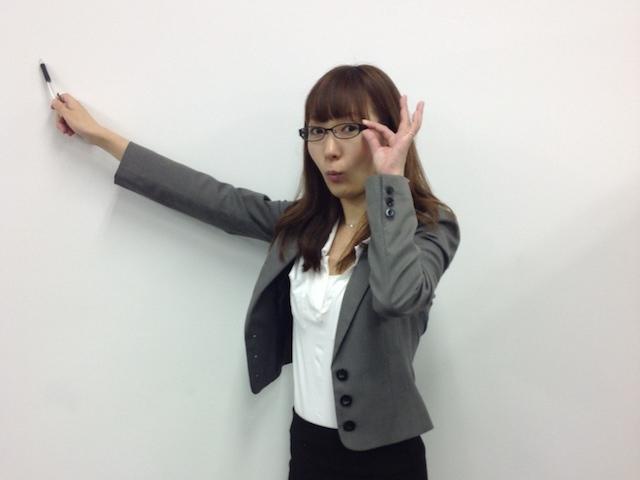 表彰制度では年間MVPや半期達成大会での表彰、「毎月頑張っている人表彰」など、さまざまな表彰を実施し、昇給のチャンスは年2回開催。