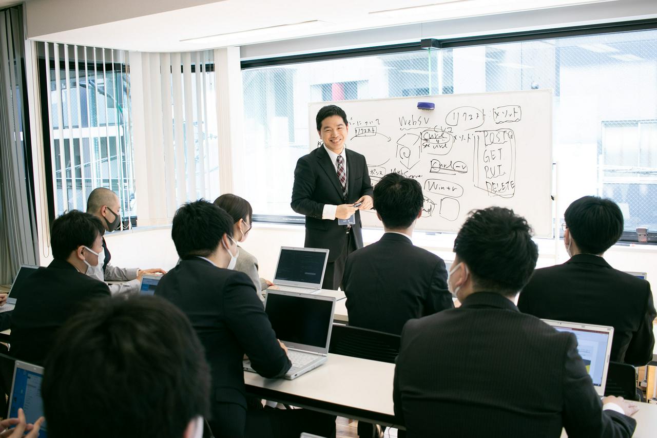 株式会社リゾーム 求人画像1