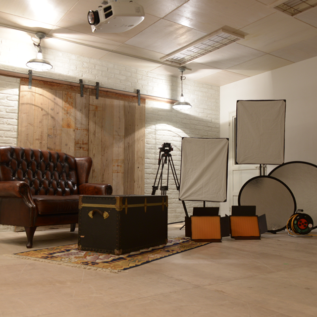 クオリティにこだわり、自社で撮影・インタビューを行います