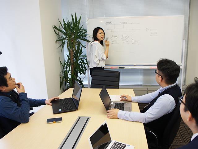 今後は新たにWebメディア事業を立ち上げて、収益の柱を増強する同社。社内では、積極的にサービスに関する議論が行われている。