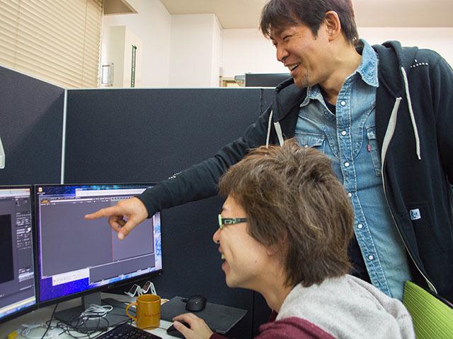 社内でのコミュケーションも豊か。
普段の仕事の中でも和気あいあいとしながら進めていく。