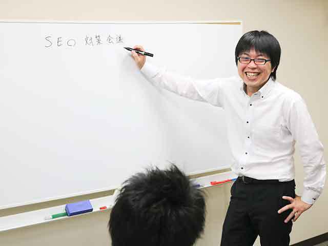 SEOサービスを提供する会社としての最大の特徴は、中小企業をメインターゲットとした低コストの完全成果報酬型SEO対策サービスを手掛けていることである。