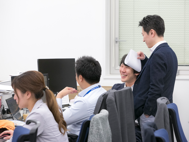 プライム案件が中心のため、無理難題を課されるような案件も少なく、残業は月平均30時間と非常に働きやすい環境だ。