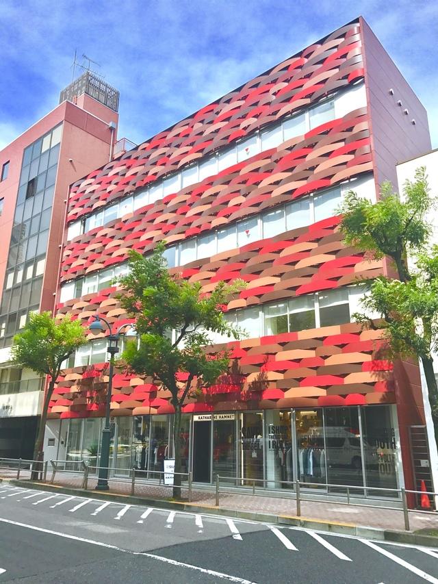 渋谷からも原宿からもアクセスバッチリなオシャレなオフィス